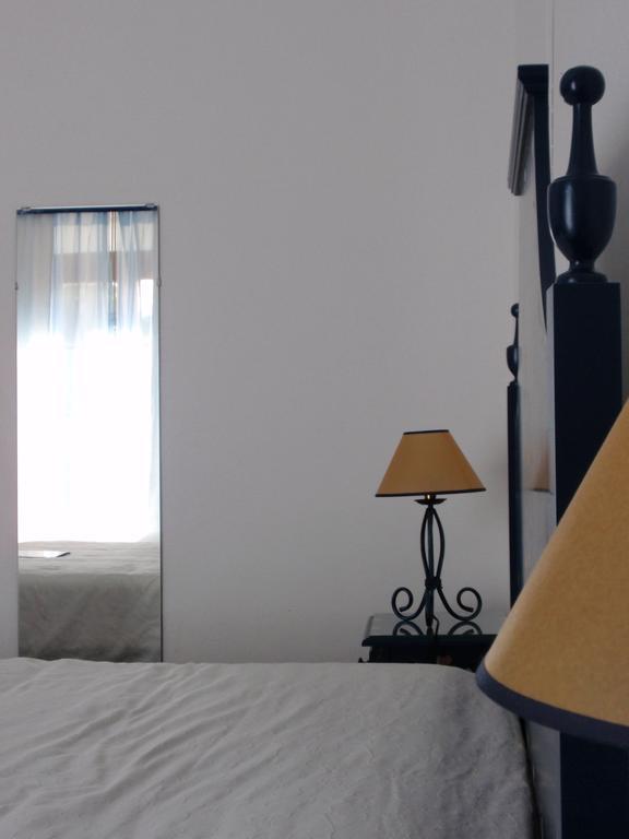 Alentejano Low Cost Hotel Estremoz Rom bilde